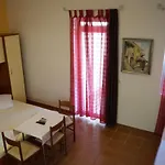 Apartment Marija With Private Parking Makarska