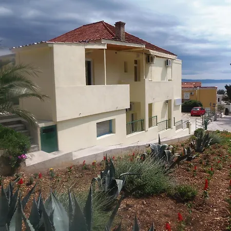 Marija With Private Parking