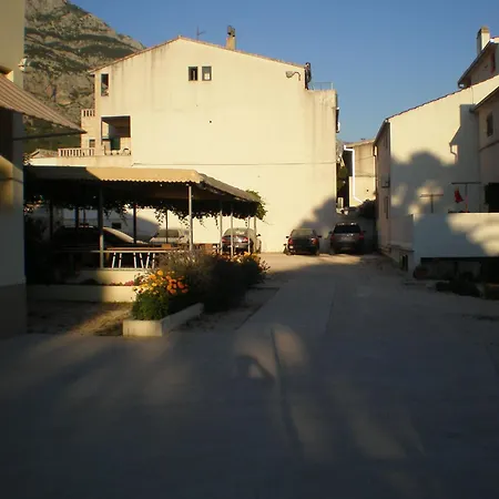 Appartement Marija With Private Parking *