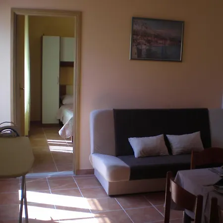 Marija With Private Parking Διαμέρισμα