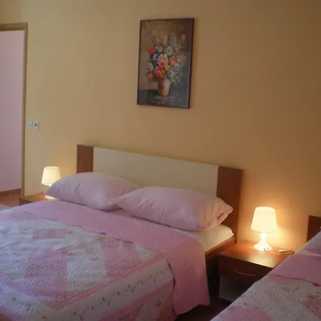 Appartement Marija With Private Parking *