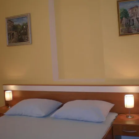 Marija With Private Parking Apartamento Makarska