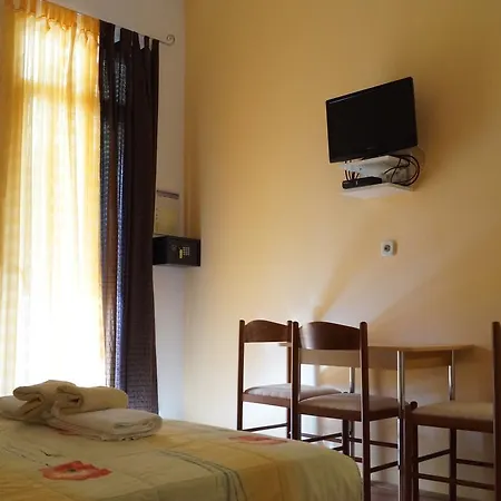 Apartment Marija With Private Parking Makarska