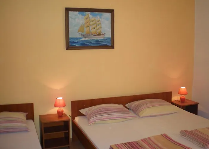 Appartement Marija With Private Parking Makarska