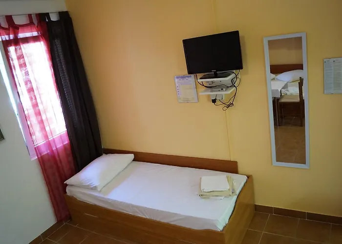 Marija With Private Parking Appartement Makarska