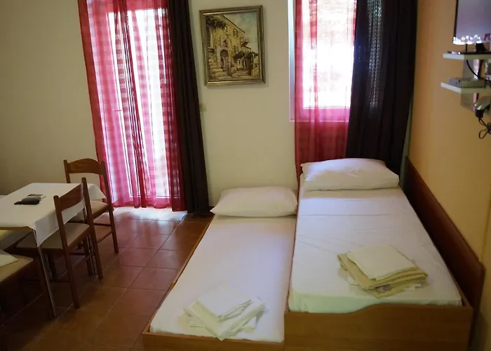 Marija With Private Parking Appartement Makarska