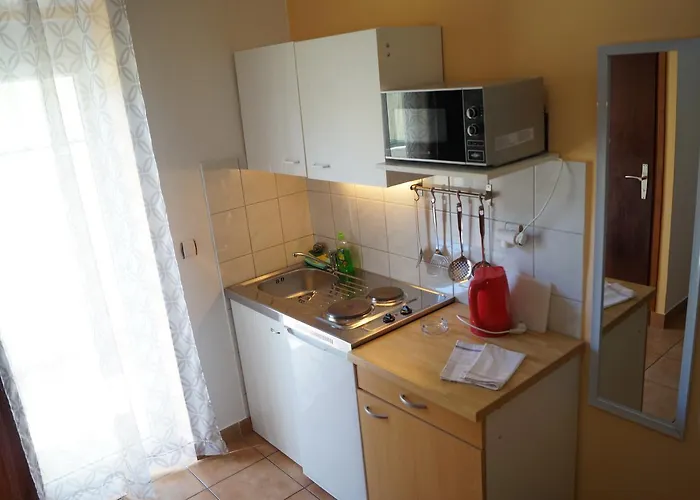 Marija With Private Parking Appartement Makarska