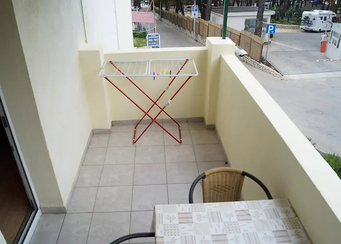 Marija With Private Parking Appartement