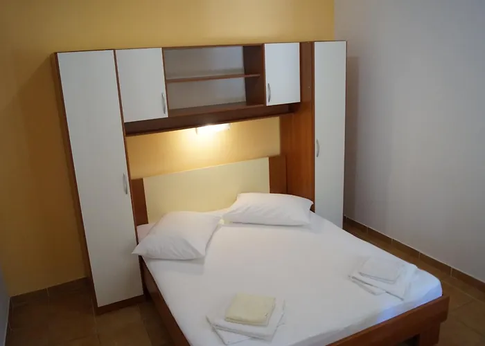 Marija With Private Parking Appartement *