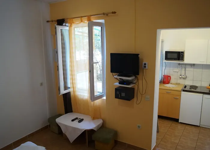 Marija With Private Parking *